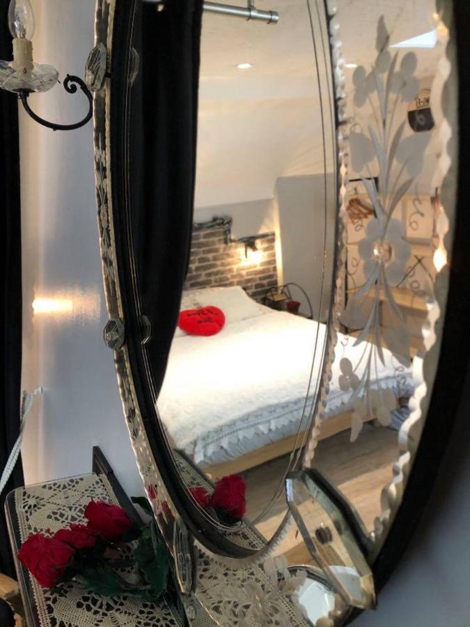 בולון-סור-מאר Appartement Romantique Parisien, Baignoire Retro Au Pied Du Lit מראה חיצוני תמונה